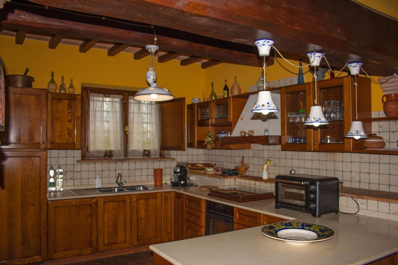 Вилла La Casa Di Betta Monte Campano Экстерьер фото