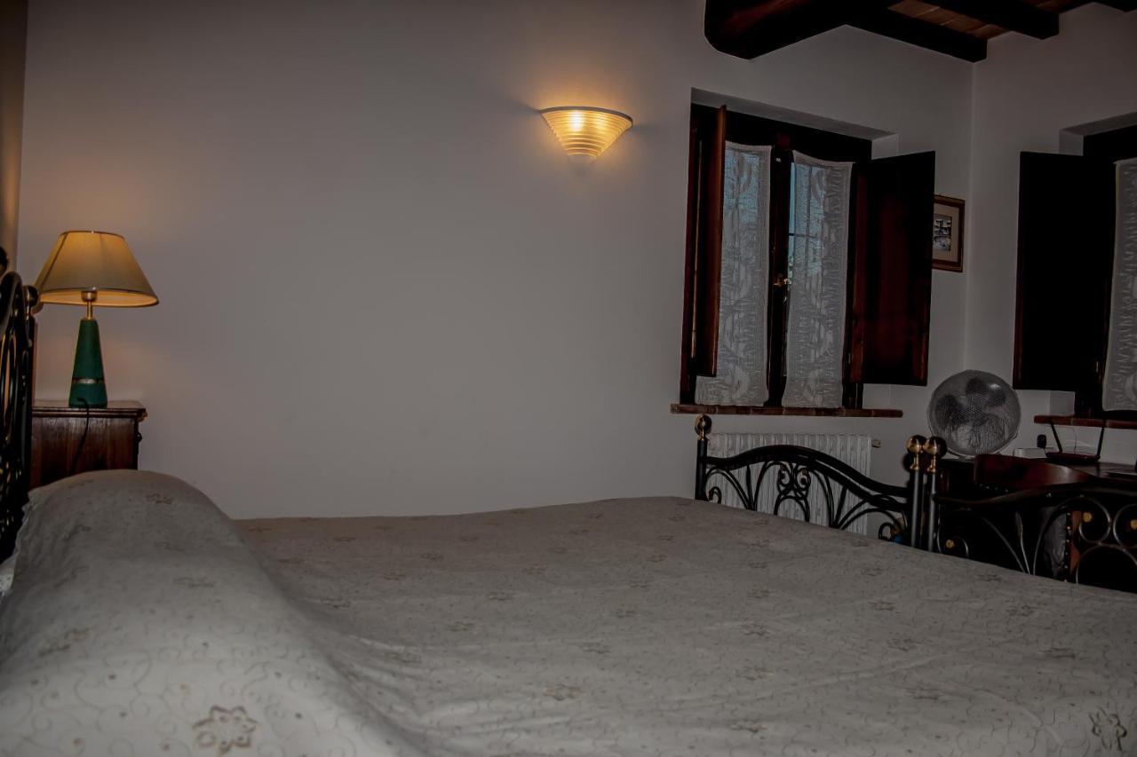 Вилла La Casa Di Betta Monte Campano Экстерьер фото